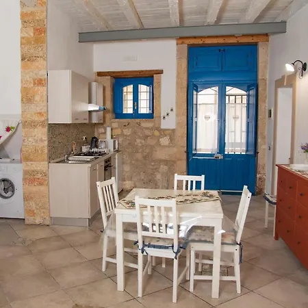 Siracusa Casa Tiche & Selene Syracuse